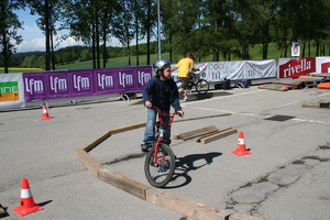 JLV2009 065